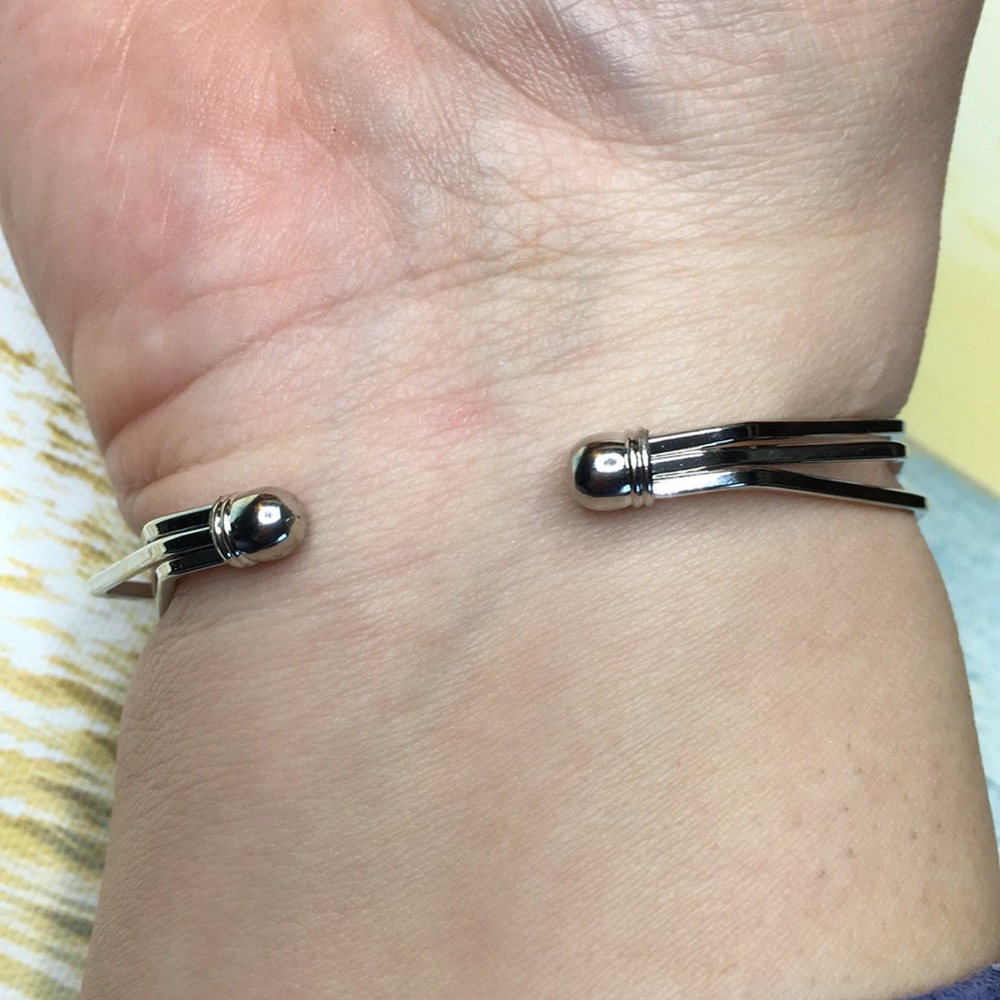 Silver Toned Geometric Bracelet - Picture 4 of 7